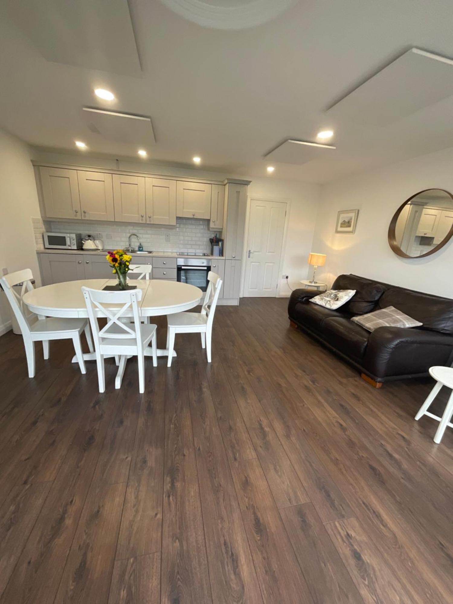 Park Avenue Apartment Ньюкасл Экстерьер фото